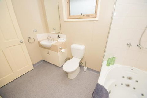 The Pitch - Accommodation Perth 3