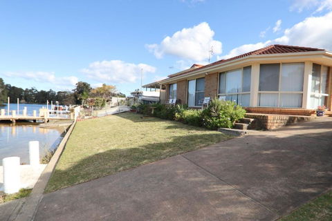 Fishermans Delight Waterfront - Accommodation Perth 4