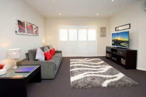 Pacific Blue Apartment 258 265 Sandy Point Road - Accommodation Perth 0