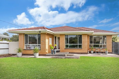 HAKUNA MATATA (No Worries) - Accommodation Perth 0