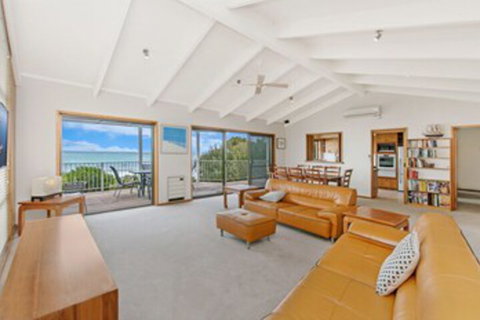 East Beach House - Accommodation Perth 0