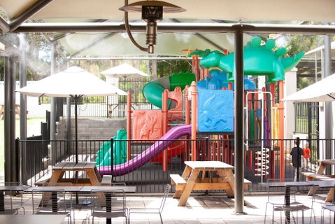 Bateau Bay Hotel - Accommodation Perth 3