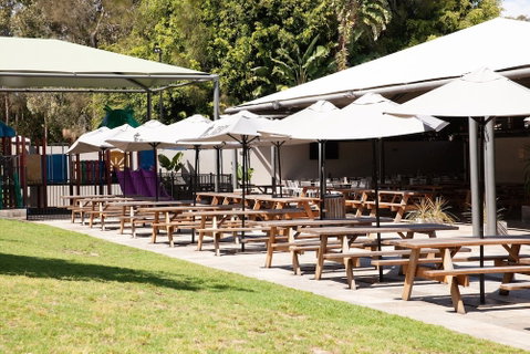 Bateau Bay Hotel - Accommodation Perth 2