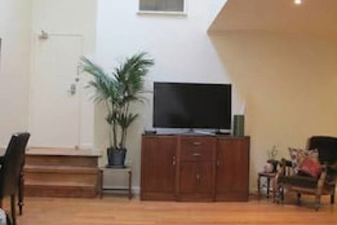 MONIKA, 1BDR Collingwood Apartment - Accommodation Perth 2