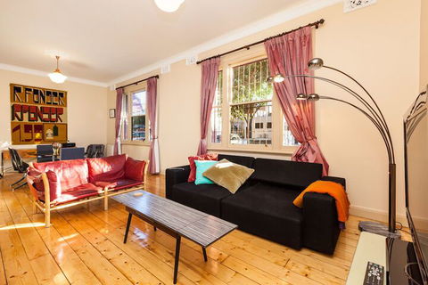 MADELINE, 1BDR Fitzroy Apartment - Perth Resorts 7