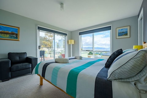 A1View Bicheno - Accommodation Perth 4