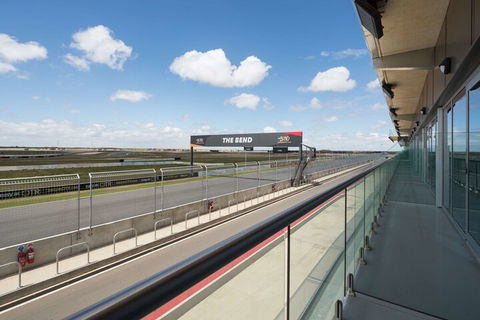 Rydges Pit Lane Hotel - Accommodation Perth 2