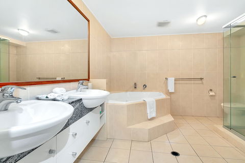 Arlington Apartments - Accommodation Perth 6