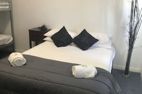Tin Can Bay Budget Accommodation - Accommodation Perth 0