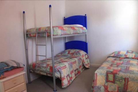 Tin Can Bay Budget Accommodation - Accommodation Perth 7