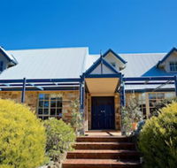 Stone  Straw Retreat - Perth Resorts