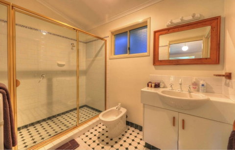 The Falls Montville - Accommodation Perth 5
