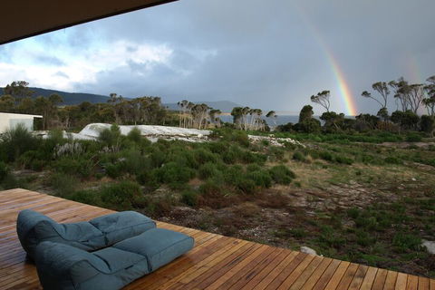 Sawyers Bay Shacks - Accommodation Perth 2
