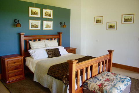 Scobie Lane Retreat - Perth Resorts 3