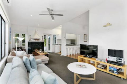 Tallarook Beach House - Accommodation Perth 0