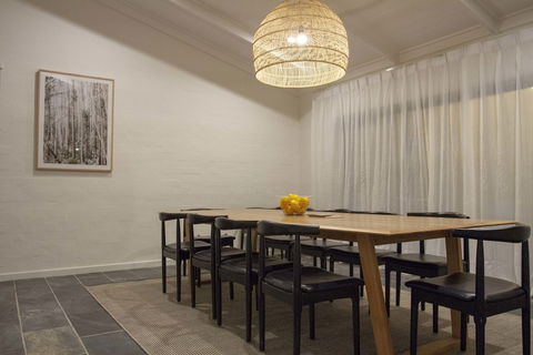 Balgownie Estate Winery Retreat & Restaurant - Accommodation Perth 0