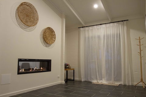 Balgownie Estate Winery Retreat & Restaurant - Accommodation Perth 2