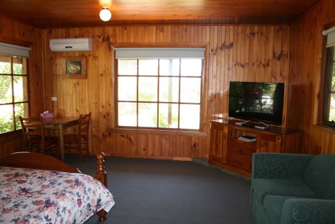 TasShacks - Accommodation Perth 6