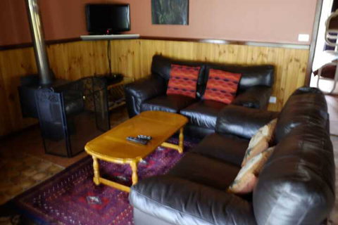 Wrenwood Chalets - Accommodation Perth 3
