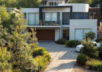 The White House Merimbula - Accommodation Perth 3