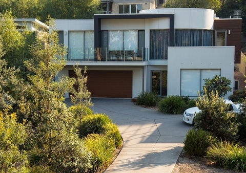 The White House Merimbula - Accommodation Perth 4