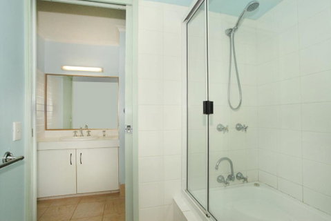 Unit 2 Biriny Lodge 1686 1689 David Low Way Coolum Beach - Accommodation Perth 3