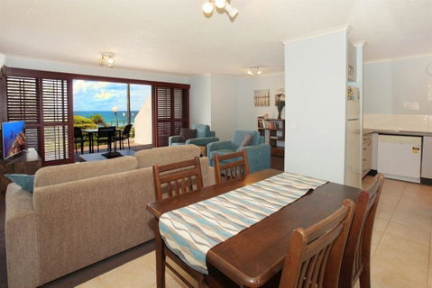 Unit 2 Biriny Lodge 1686 1689 David Low Way Coolum Beach - Accommodation Perth 2