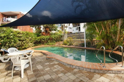Unit 2 Biriny Lodge 1686 1689 David Low Way Coolum Beach - Accommodation Perth 6