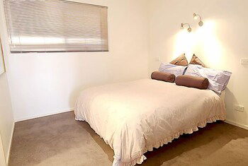 Razorback 5 - Accommodation Perth 1