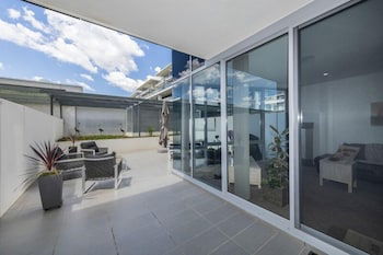 Accommodate Canberra - Lakefront - Accommodation Perth 1