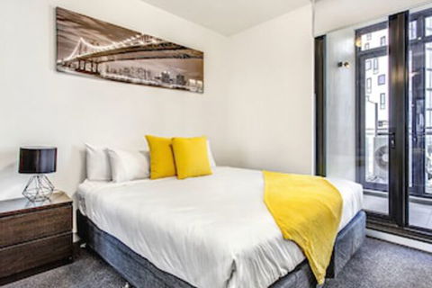 MJ Shortstay Bank Apartments - Accommodation Perth 3