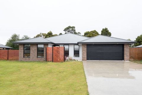Euphoria House - Accommodation Perth 1