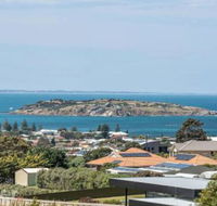 Encounter Beach House with stunning views - Perth Resorts