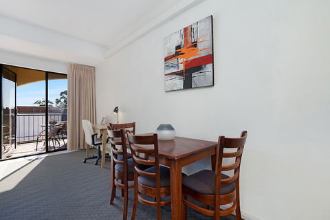 Beau Monde Apartments Newcastle - Boulevard Apartments - Accommodation Perth 4