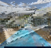 Nautilus sparkling pool  walk to Sorrento - Accommodation Perth