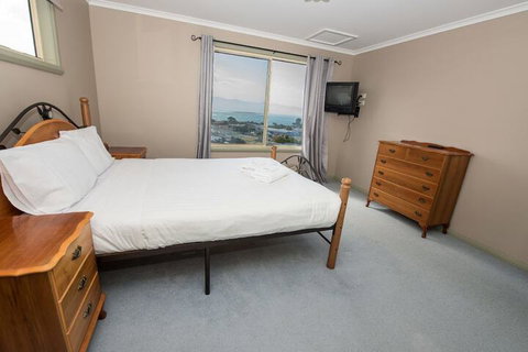 Hilltop Haven - Accommodation Perth 6