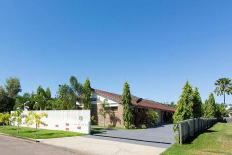 Marcol Place Holiday Apartments - Perth Resorts 0
