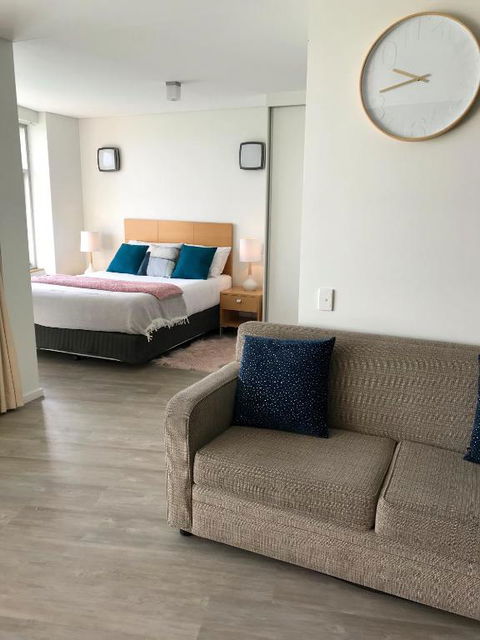 Ocean View Luxury Apartment & Suite - Accommodation Perth 4