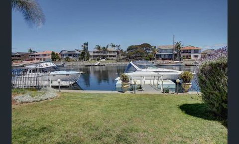 Relax At The Marina - Accommodation Perth 2