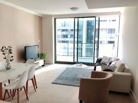 The Elegant Designer Home - Accommodation Perth 2