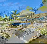 Lakehouse Family Oasis - Accommodation Perth