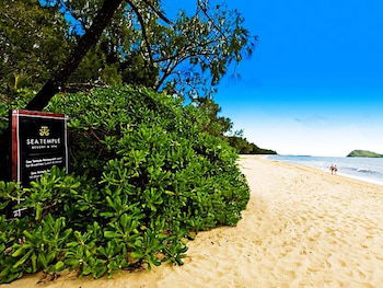 Temple 121 Palm Cove With Courtyard - Accommodation Perth 2