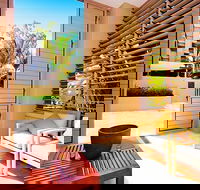 Temple 121 Palm Cove With Courtyard - Perth Resorts