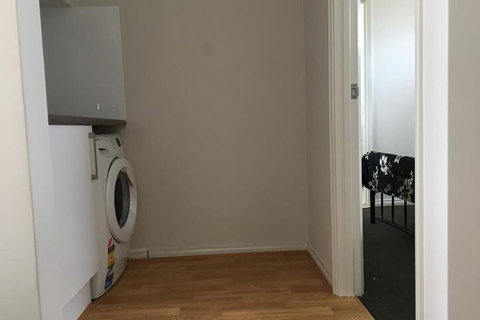 Apartment In Queens Park - Accommodation Perth 3