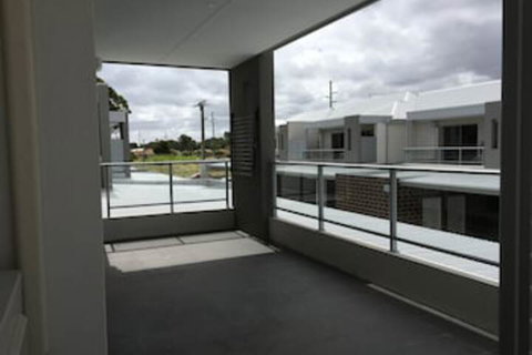 Apartment In Queens Park - Accommodation Perth 0