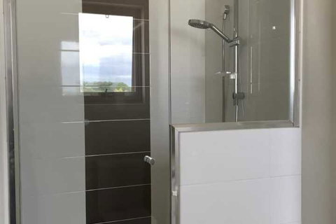 Apartment In Queens Park - Accommodation Perth 2