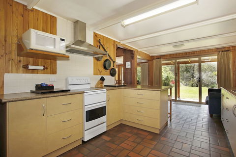 Warrina - Over Looking Ovens River - Accommodation Perth 1