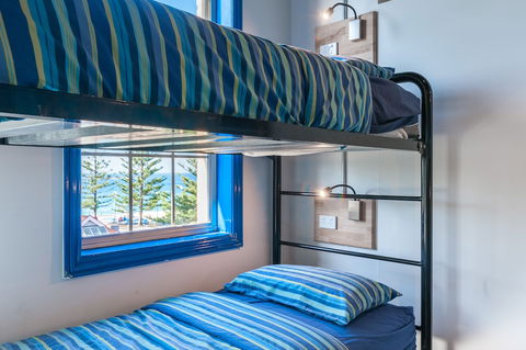 Mad Monkey Coogee Beach Hostel - Perth Resorts 5