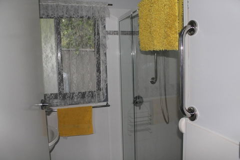 Ducati's Bed And Breakfast - Perth Resorts 3
