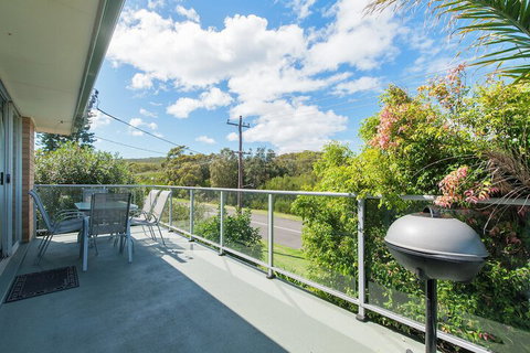 Surfair Unit 1 / 24 Marine Drive - Accommodation Perth 2